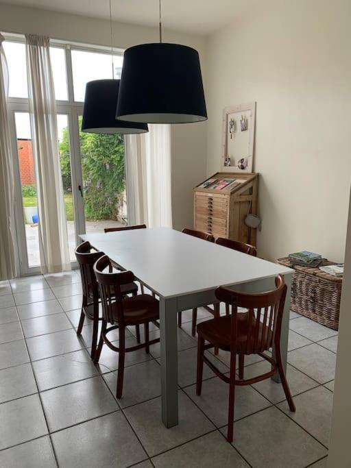 Burgerwoning Bij Bruggeヴィラ エクステリア 写真